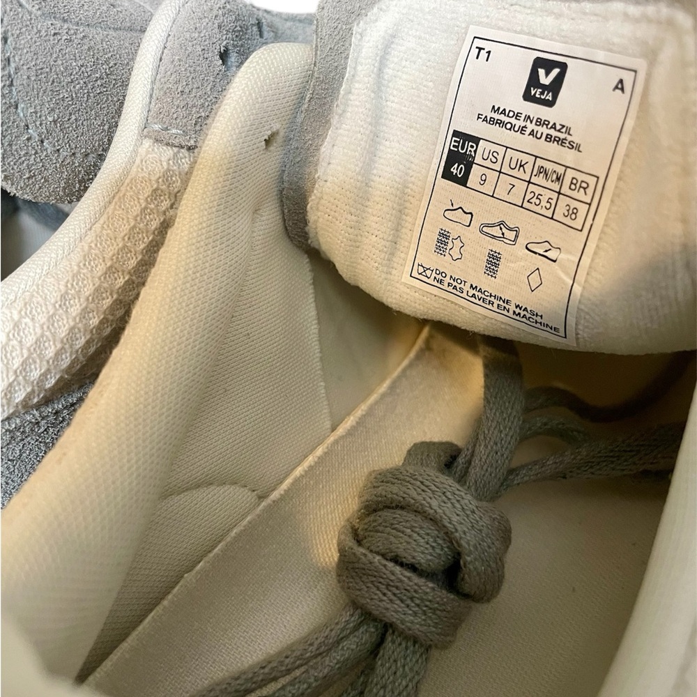 Veja Rio Branco Retro Running Sneakers (Gray/White/Red) $200 New & Never Worn! - Picture 13 of 13